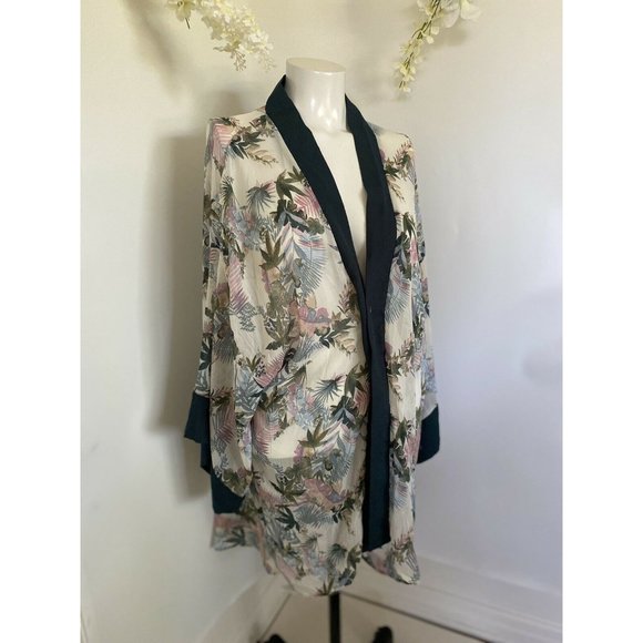 Xhilaration Beach Open Cover Up Kimono Top Women's M/L Floral Tropical Aloha EUC - Picture 2 of 12